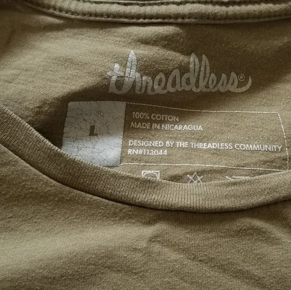Threadless tshirt - Picture 2 of 3
